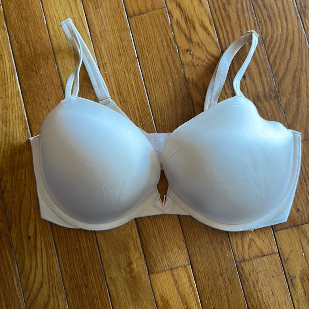 Victoria’s Secret push up 36DD